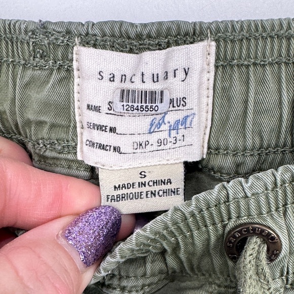 Sanctuary Olive Women's Cargo Joggers. Size Small - Picture 2 of 8